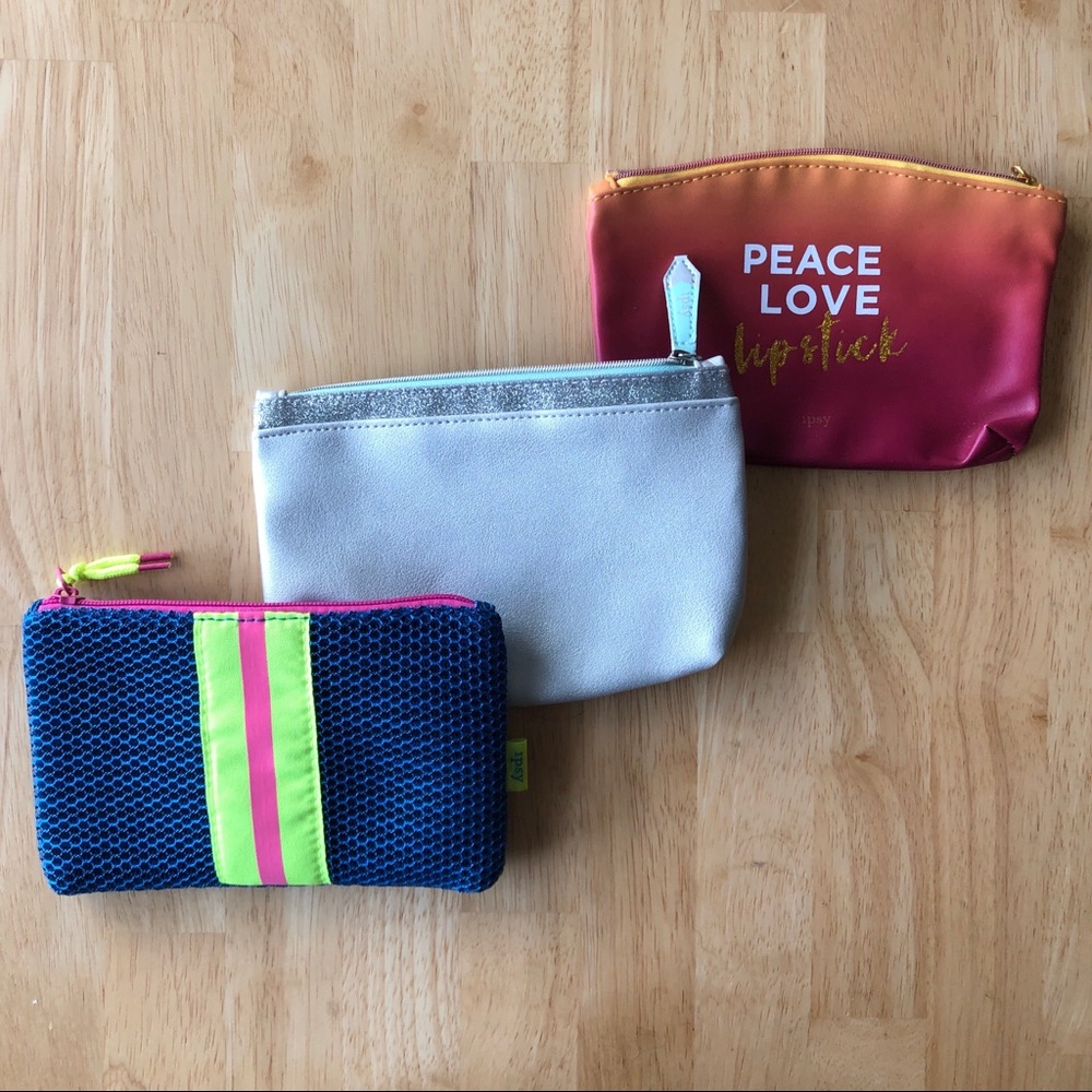 ✨1 free with every $25 spent✨ Ipsy bags